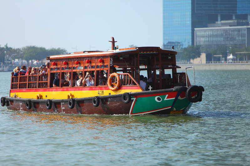 Singapore River Cruise Tour, Travels With Eden, Singapore, Asia, Things to do in Singapore| The Ultimate Guide