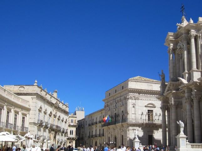 Piazza del Duomo | Sicily |Best European Citybreaks with kids