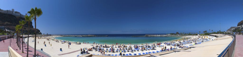 best family beaches in the canary islands, playa de adamores beach