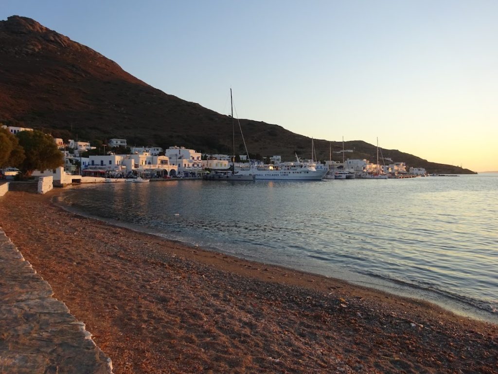 Katapola beach