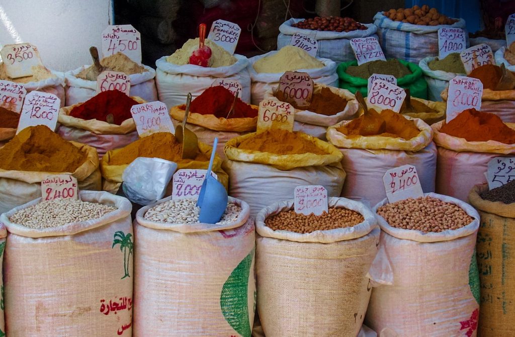 spices, market, food hashtag